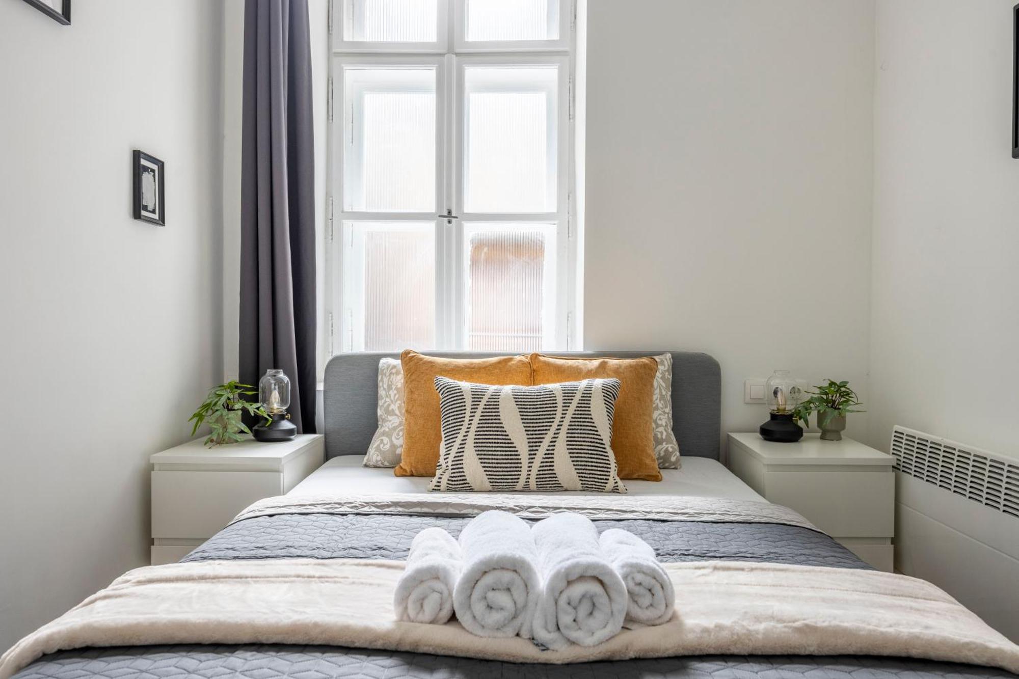Charming & Cozy Central 1Bedrm Suites Budapest Exterior foto