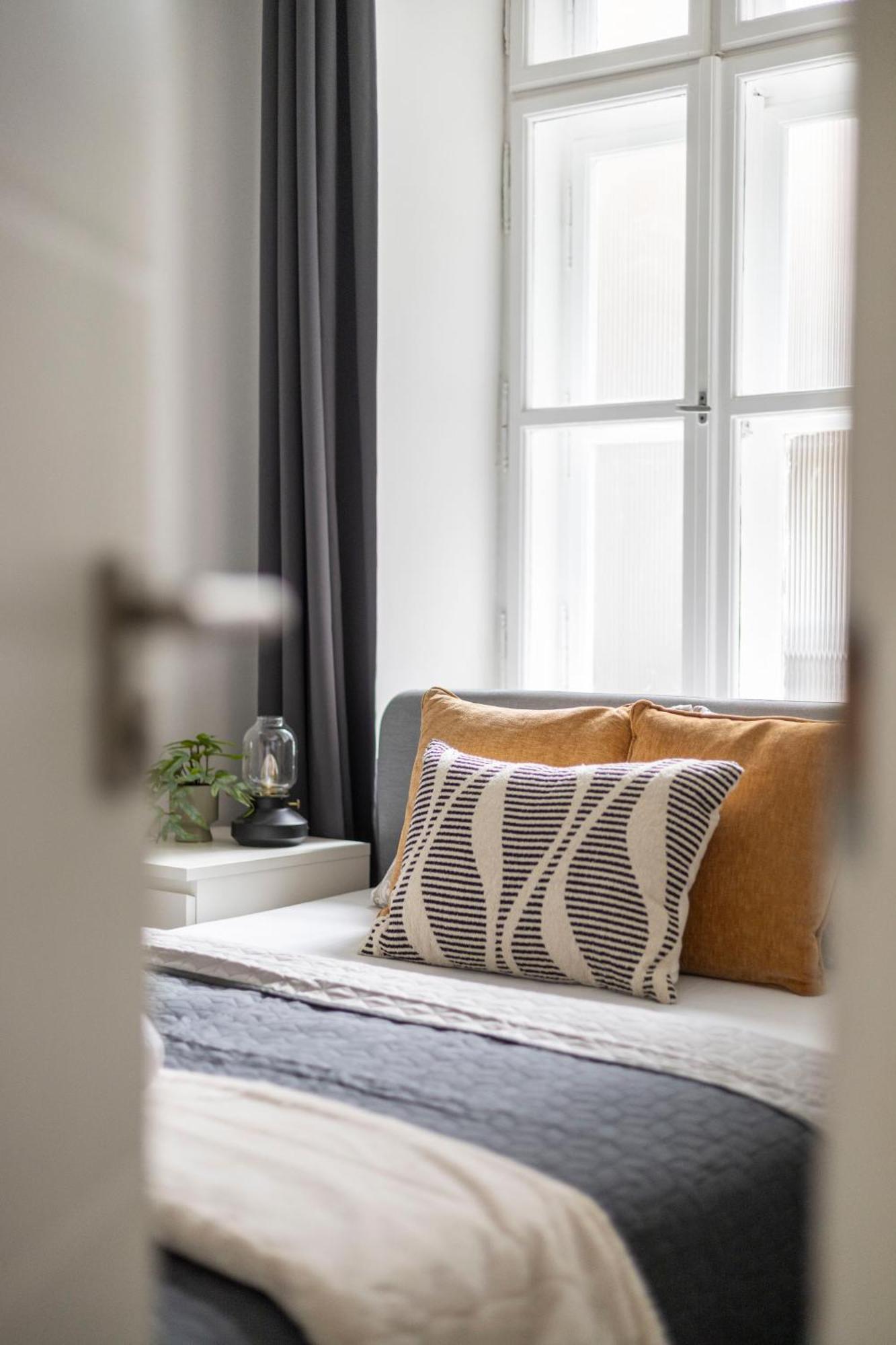 Charming & Cozy Central 1Bedrm Suites Budapest Exterior foto